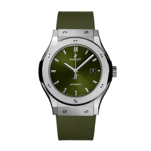 Hublot Classic Fusion Titanium Green 42mm-Hublot Classic Fusion Titanium Green - 542.NX.8970.RX - Hublot Classic Fusion Titanium Green in a 42mm titanium case with vibrant green dial on green rubber strap, featuring a date display and automatic movement with up to 42 hours of power reserve.