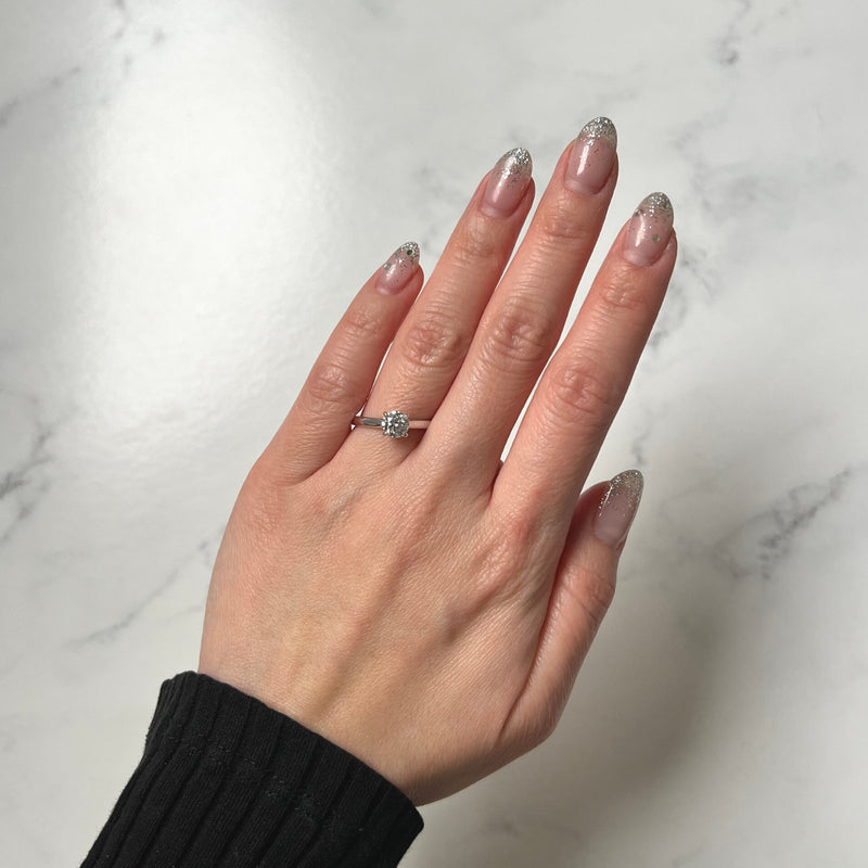 Round-cut Engagement Ring-De Beers Forevermark Diamond Ring - DRFMK02008