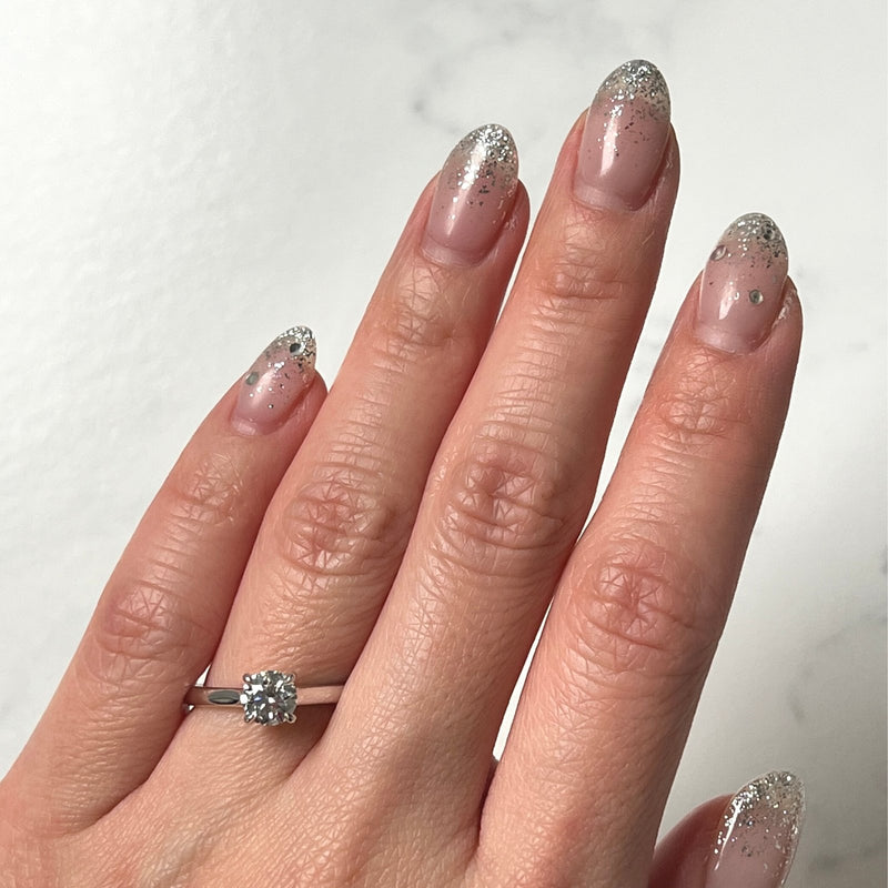 Round-cut Engagement Ring-De Beers Forevermark Diamond Ring - DRFMK02008