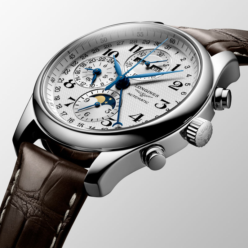 Longines Master Collection Chrono Moonphase 42mm-Longines Master Collection - L2.773.4.78.3 - Longines Master Collection in a 42mm stainless steel case with silver dial on alligator leather strap, featuring a chronograph function, moon phase and automatic movement.