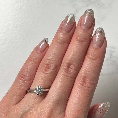 Memoire Round-cut Engagement Ring-Memoire Round-cut Engagement Ring - DRFMK03622