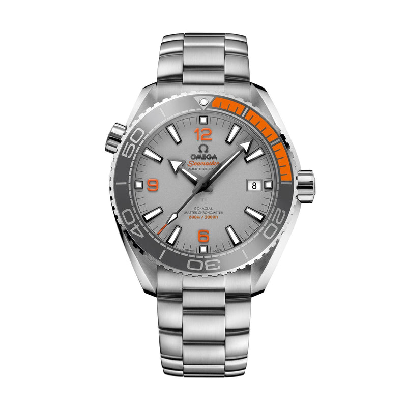 Omega Seamaster Planet Ocean 600m 43.5mm-Omega Seamaster Planet Ocean 600M Omega Co-Axial Master Chronometer in a 43.5mm titanium case with grey dial on titanium bracelet, featuring a date display and automatic movement.