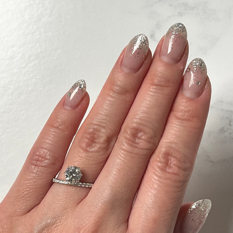 Round-cut Engagement Ring-Round-cut Engagement Ring - DRFMK02847