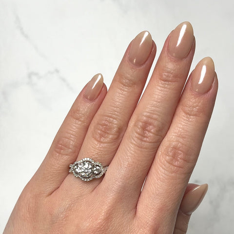 Round-cut Engagement Ring-Round-cut Engagement Ring - DRFMK03114