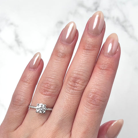 Round-cut Engagement Ring-Round-cut Engagement Ring - DRJST00158