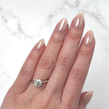 Round-cut Engagement Ring-Round-cut Engagement Ring - DRJST01544